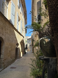 Petite ruelle dans un village