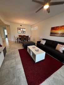 Living room/dining room