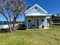 Cute cottage, well maintained.