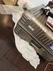 このトランクじゃなかったら、荷物も水浸しになるところです