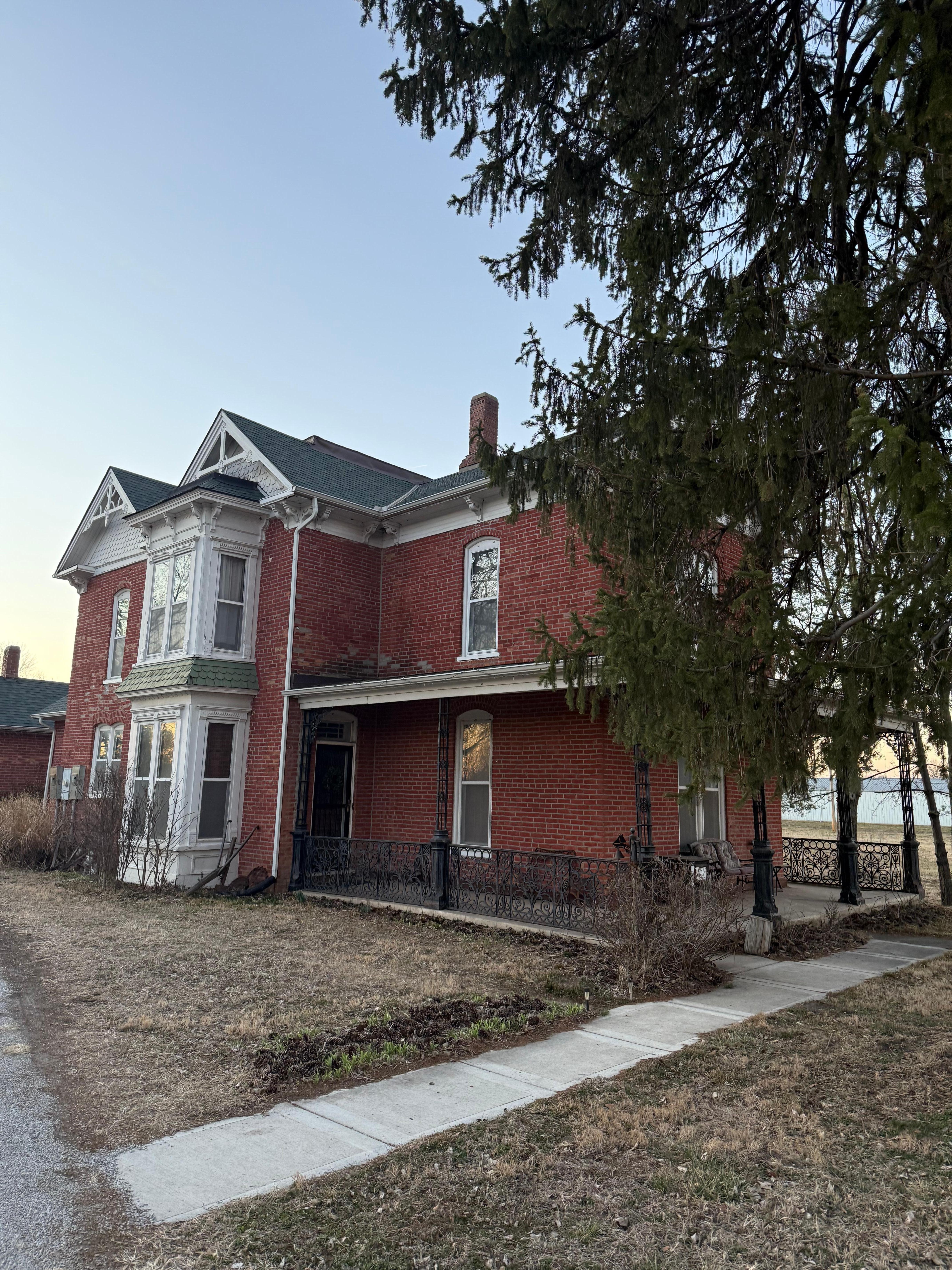 Beautiful sight, as we drove up.