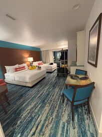 The rooms had plenty of space which was amazing!