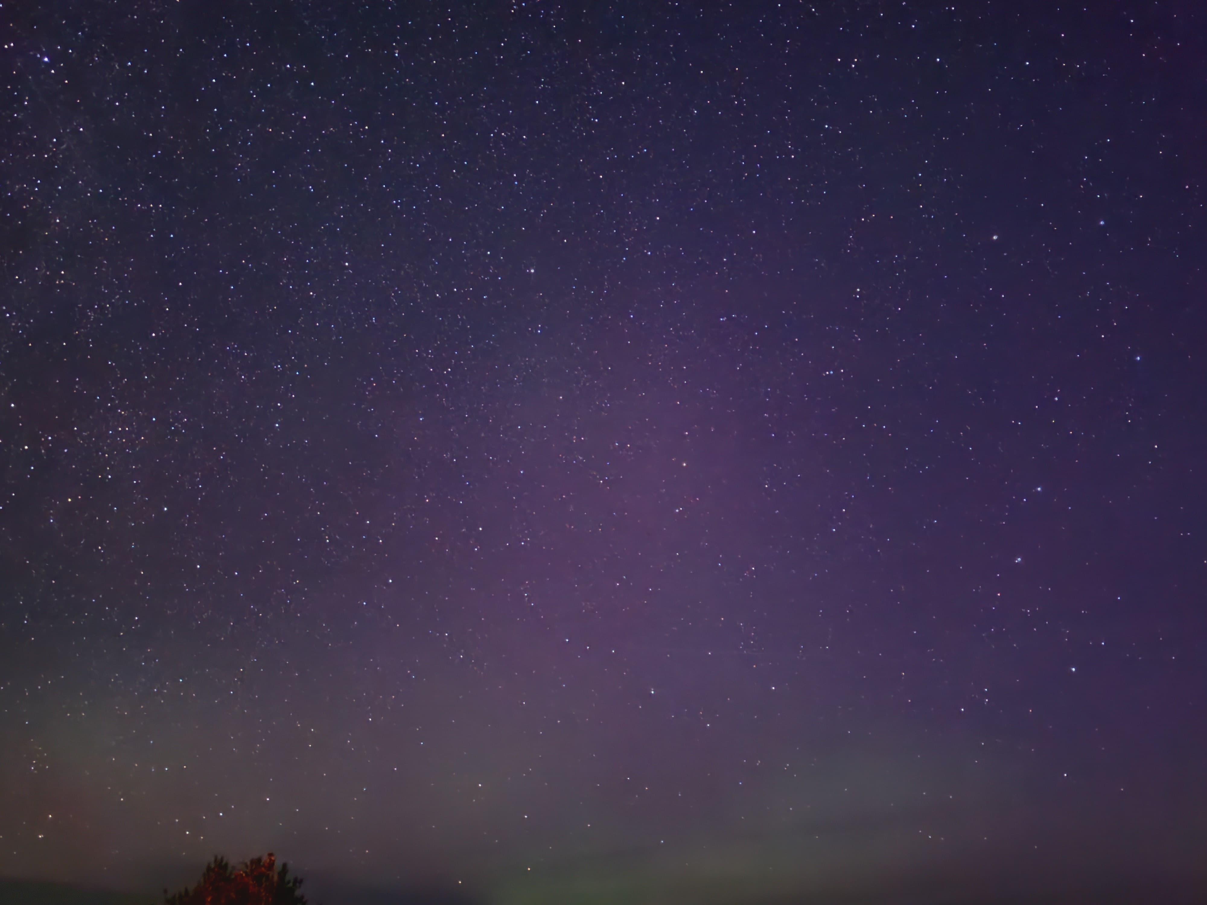 A little peek of the northern lights from the back deck