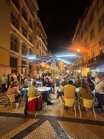 Wonderful restaurants right around the corner