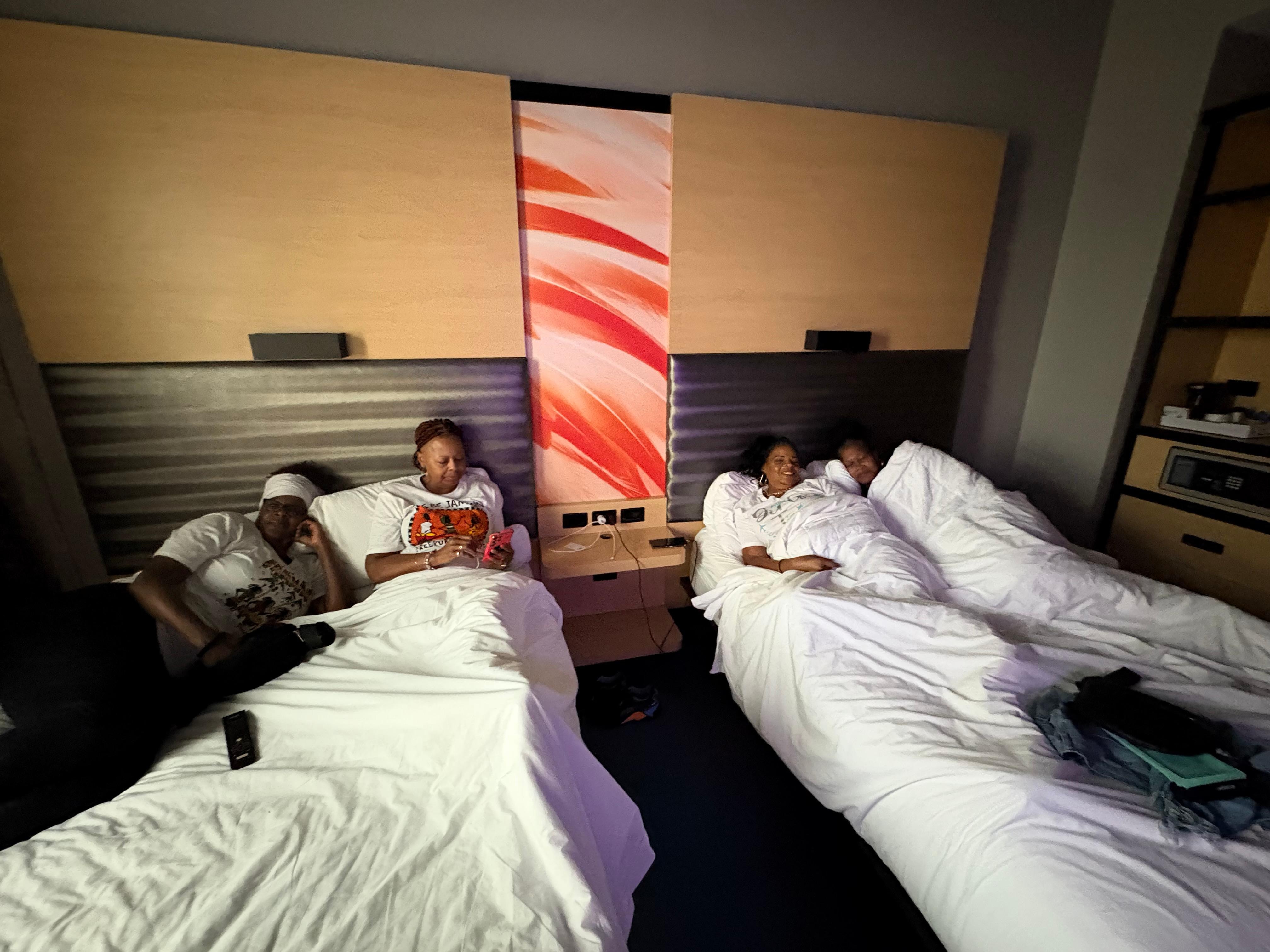 We only stayed for a flight layover and it was light a day party/day nap over lol! Aloft is A-1!!!