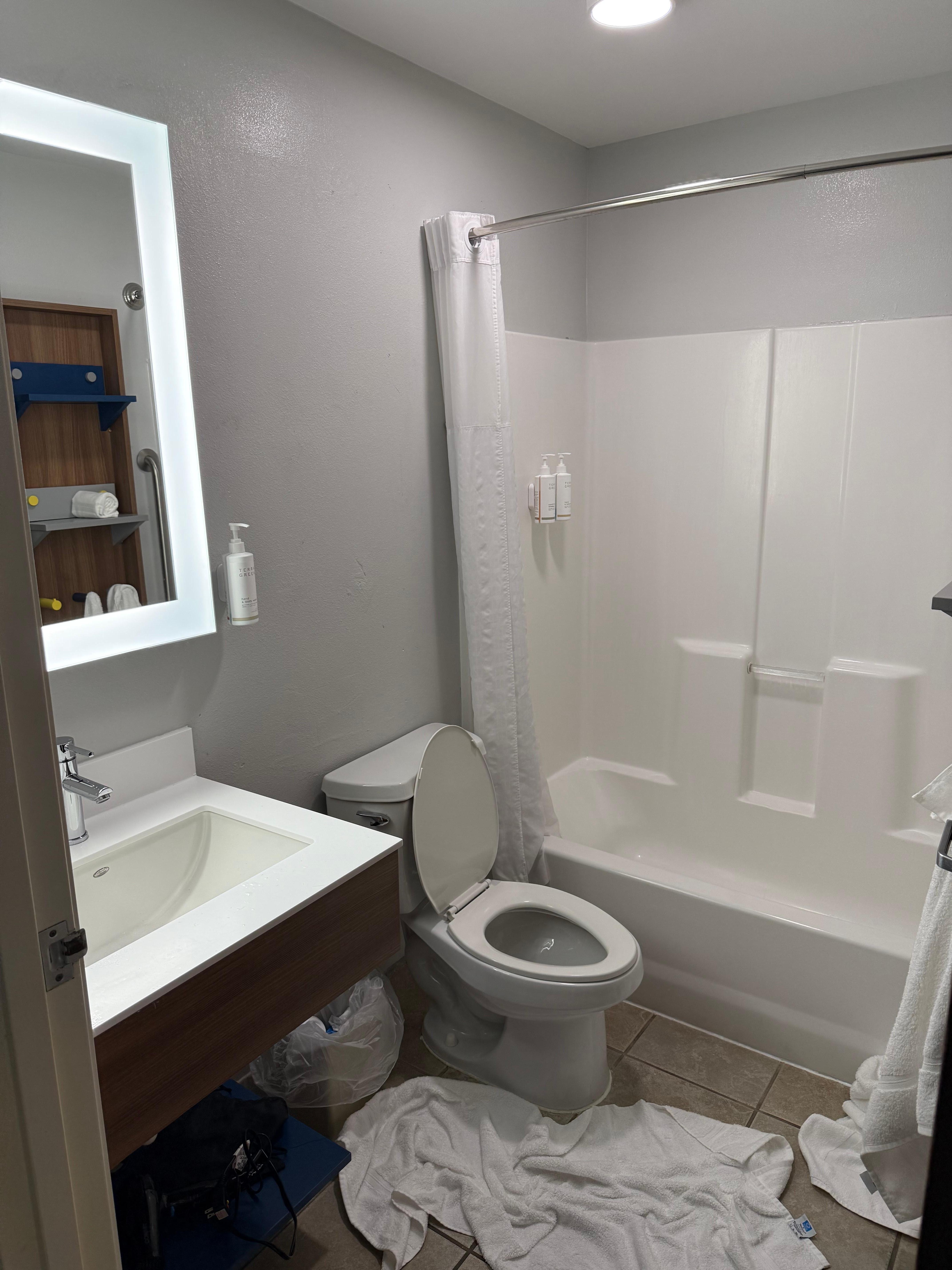 bathroom tiny but clean