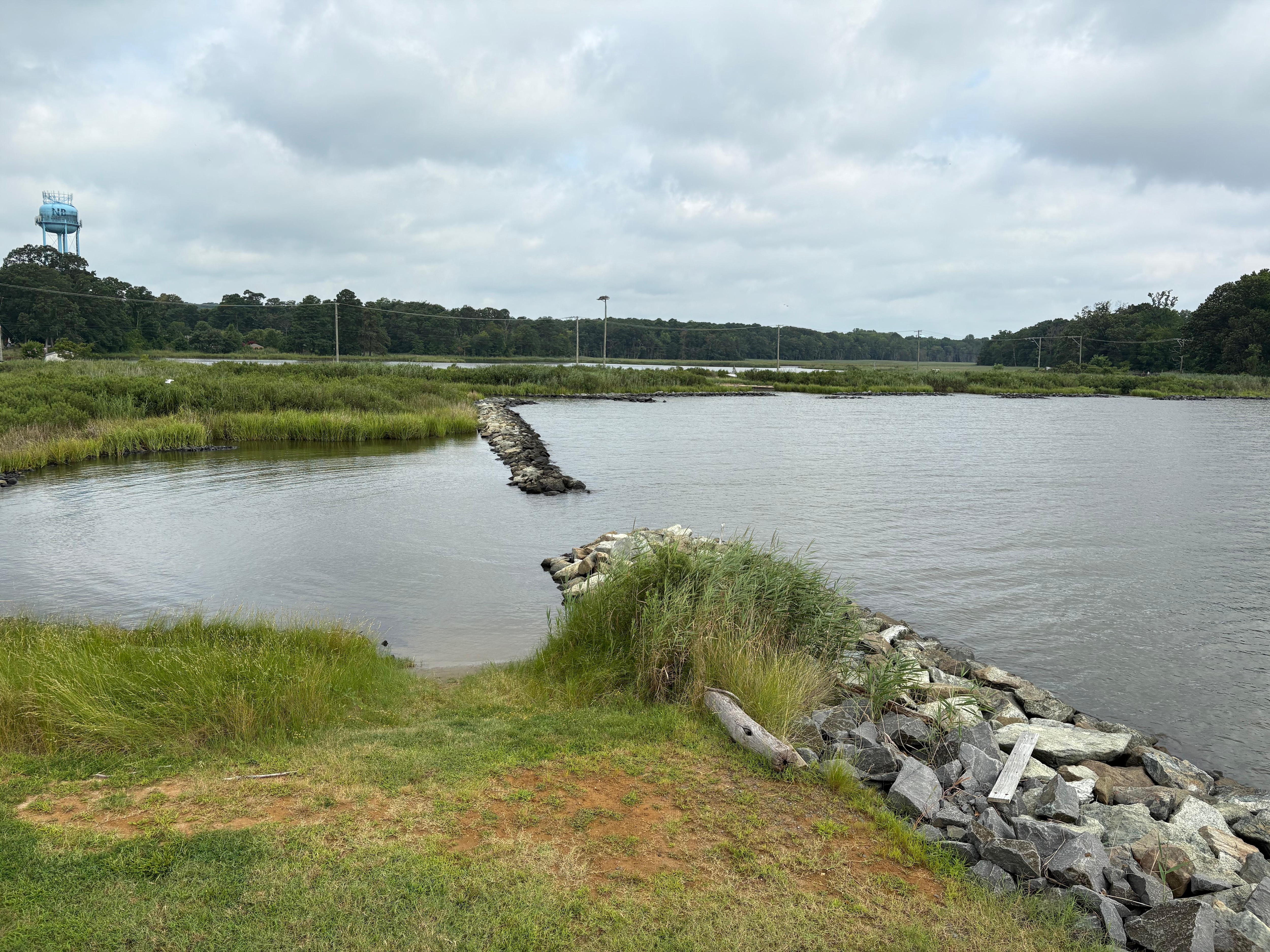 Private entrance to bay