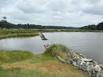 Private entrance to bay