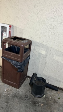 A no smoking on the property sign in the lobby, but ashtrays everywhere in the room smelled like smoke