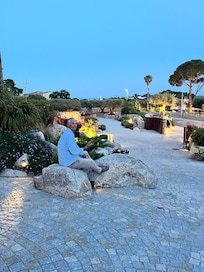 driveway to the lobby