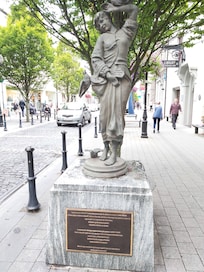 Girl famine memorial