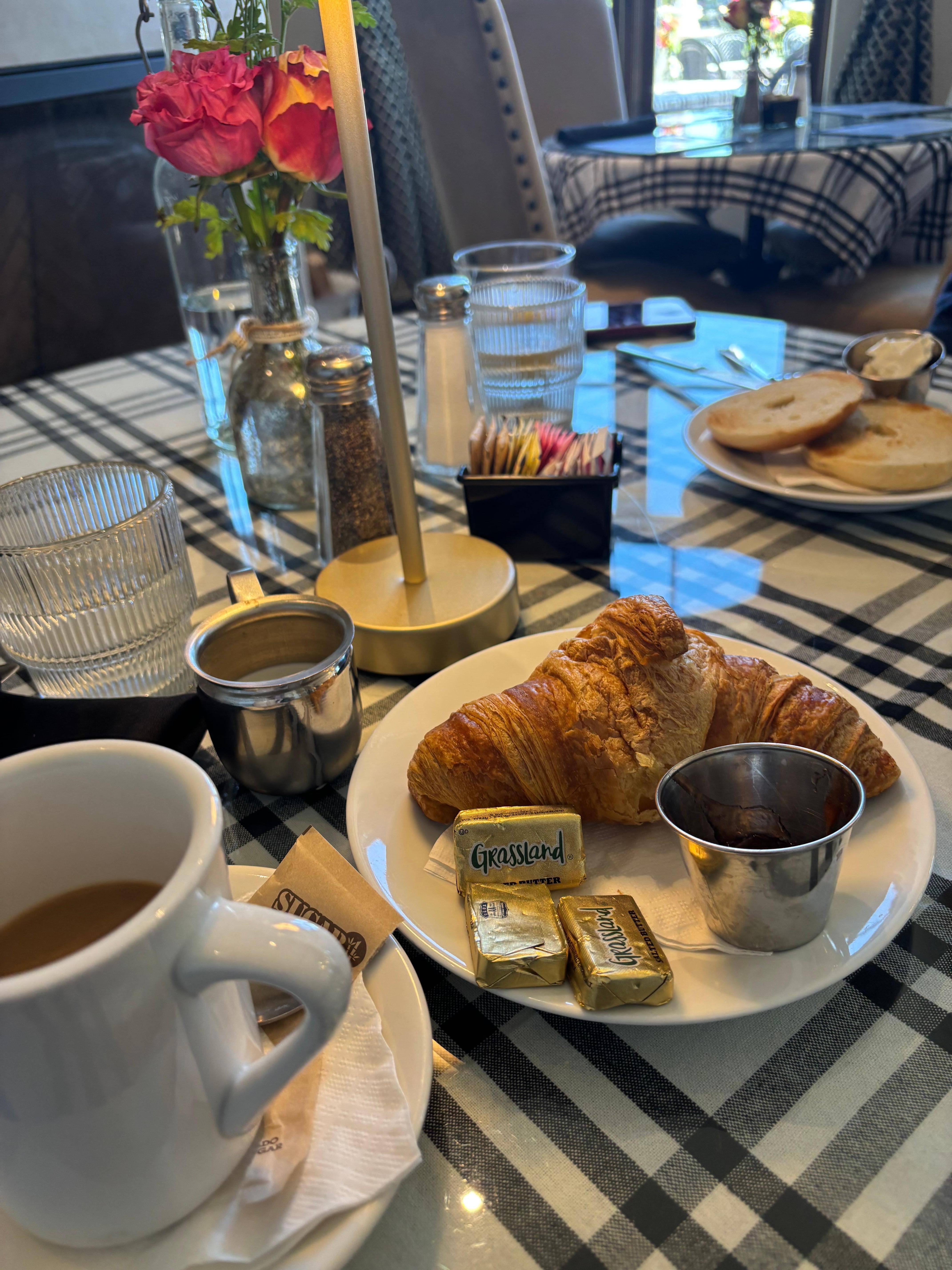 Love this fresh bake croissant 