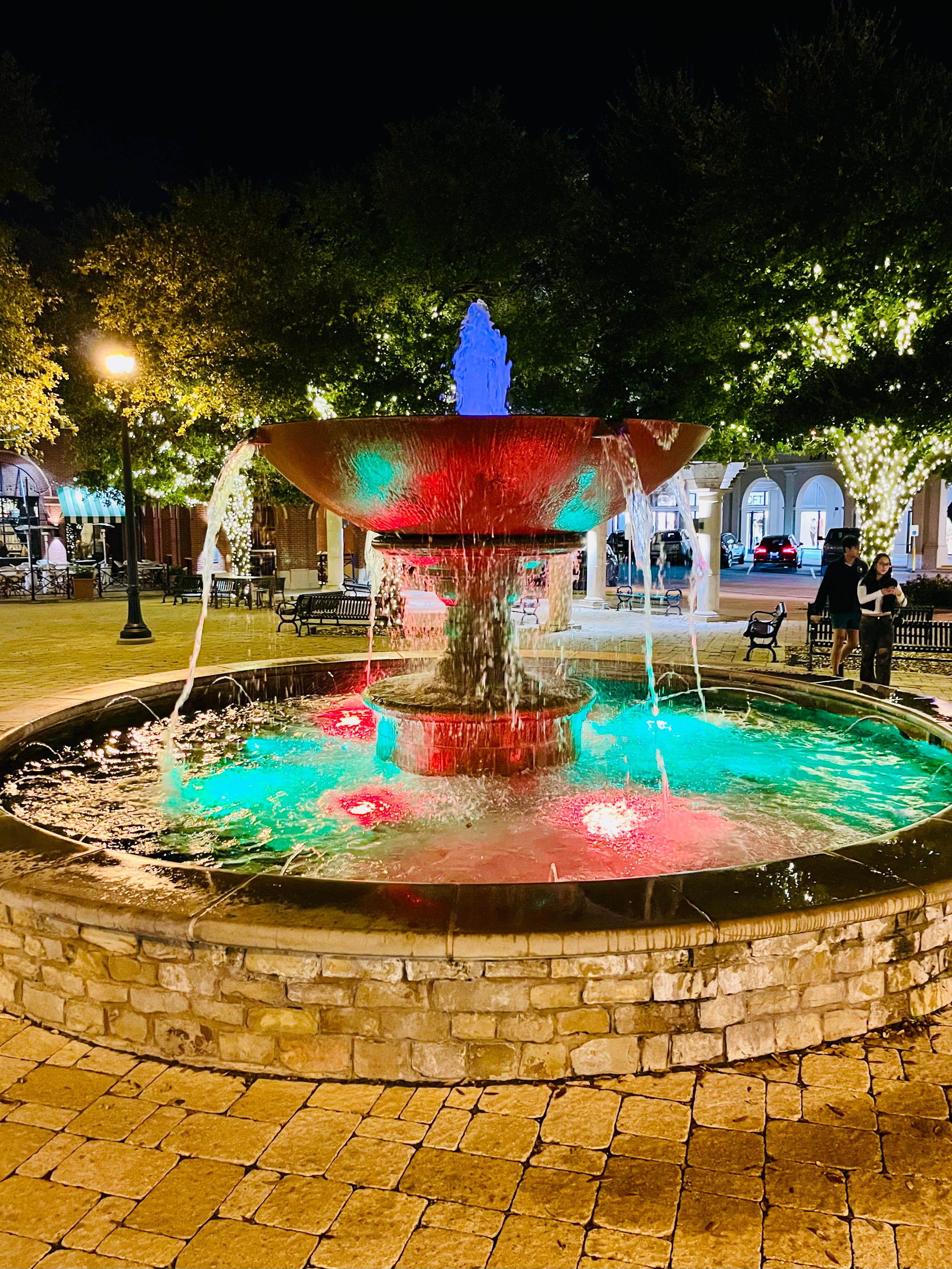 Fountain within walking distance 