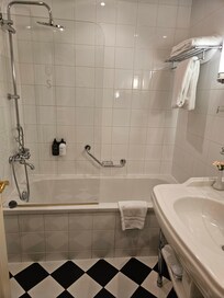 Heated floor in the bathroom was the BEST.