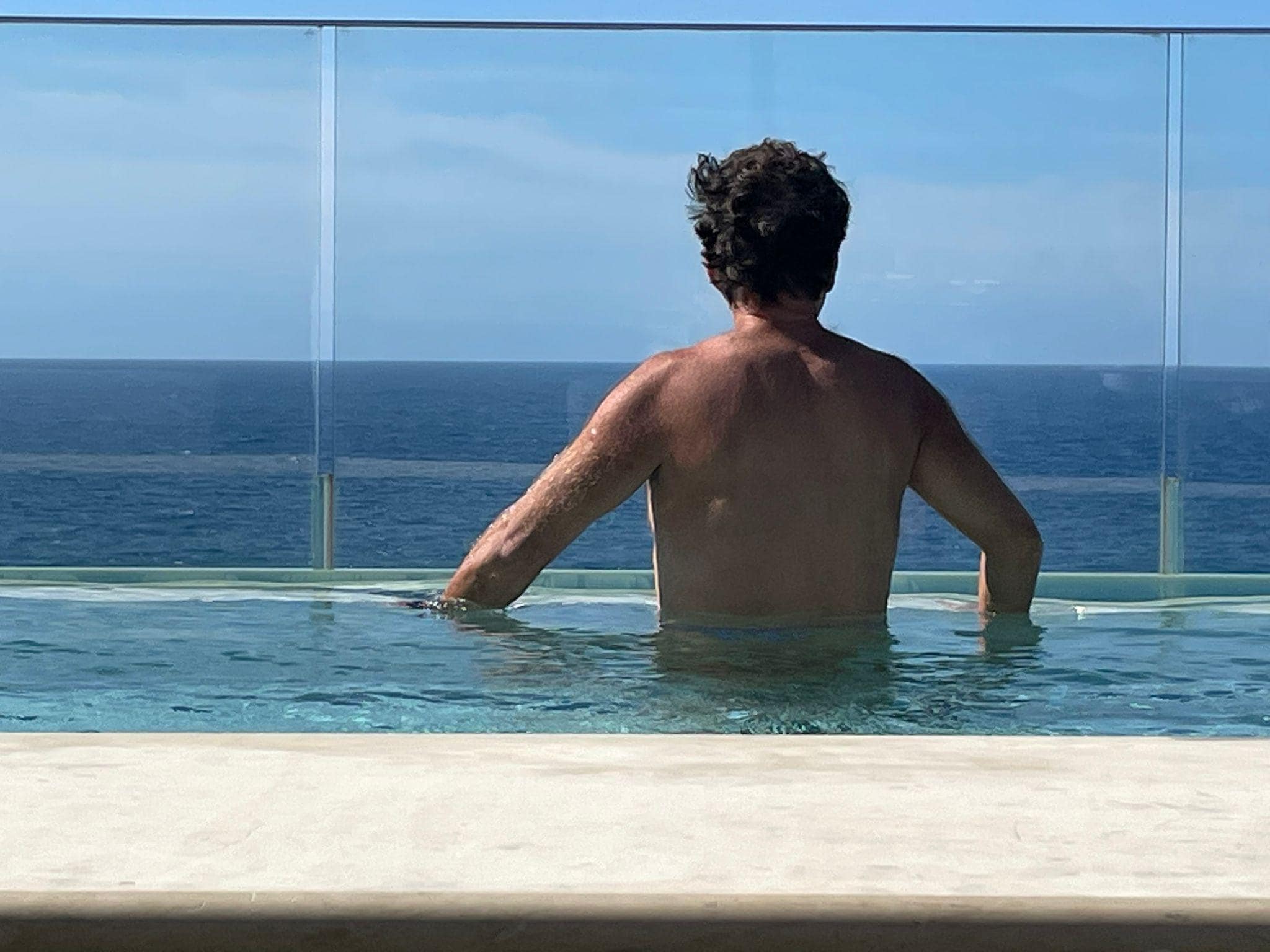 Infinity pool