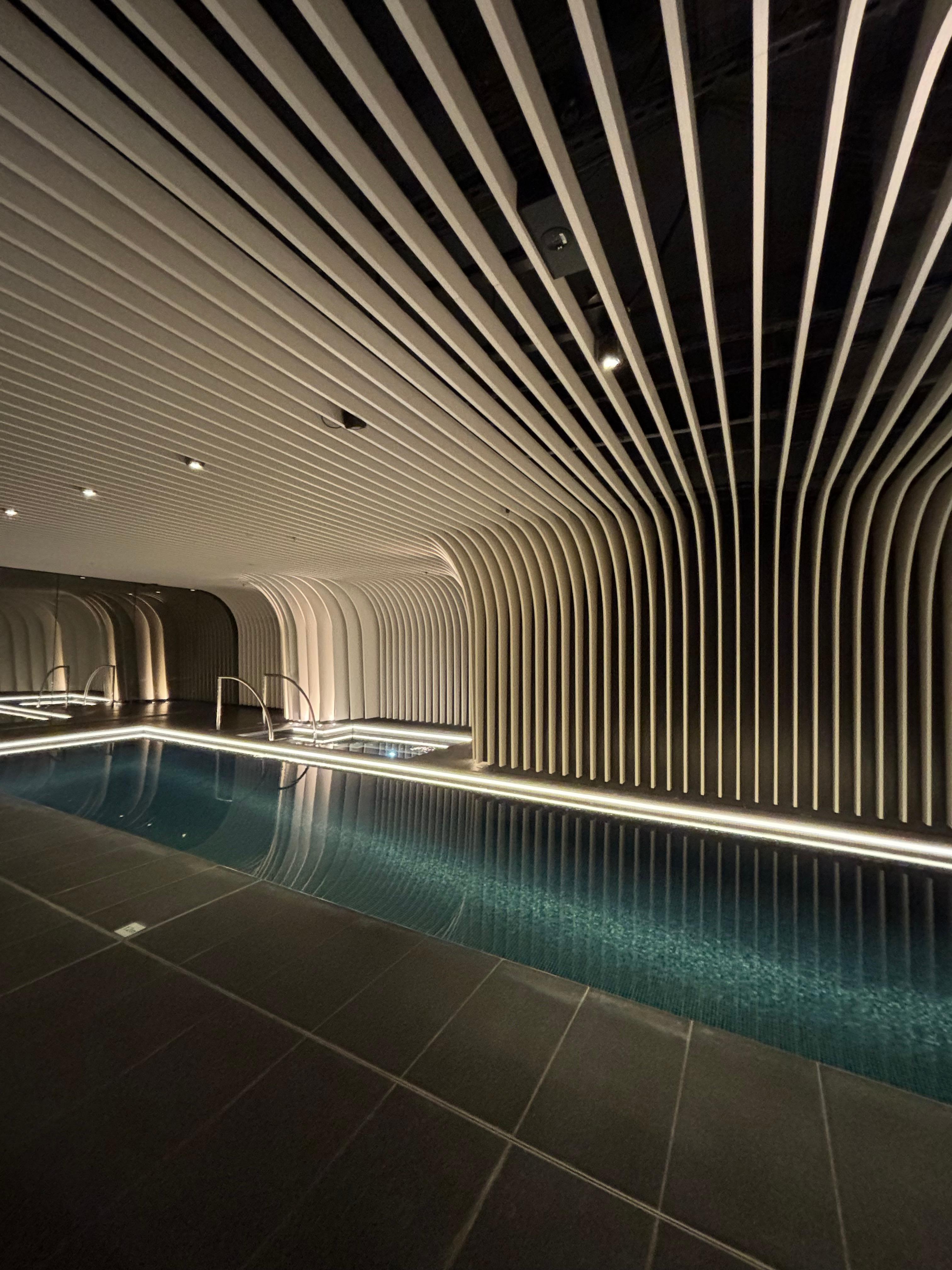 Pool & Spa