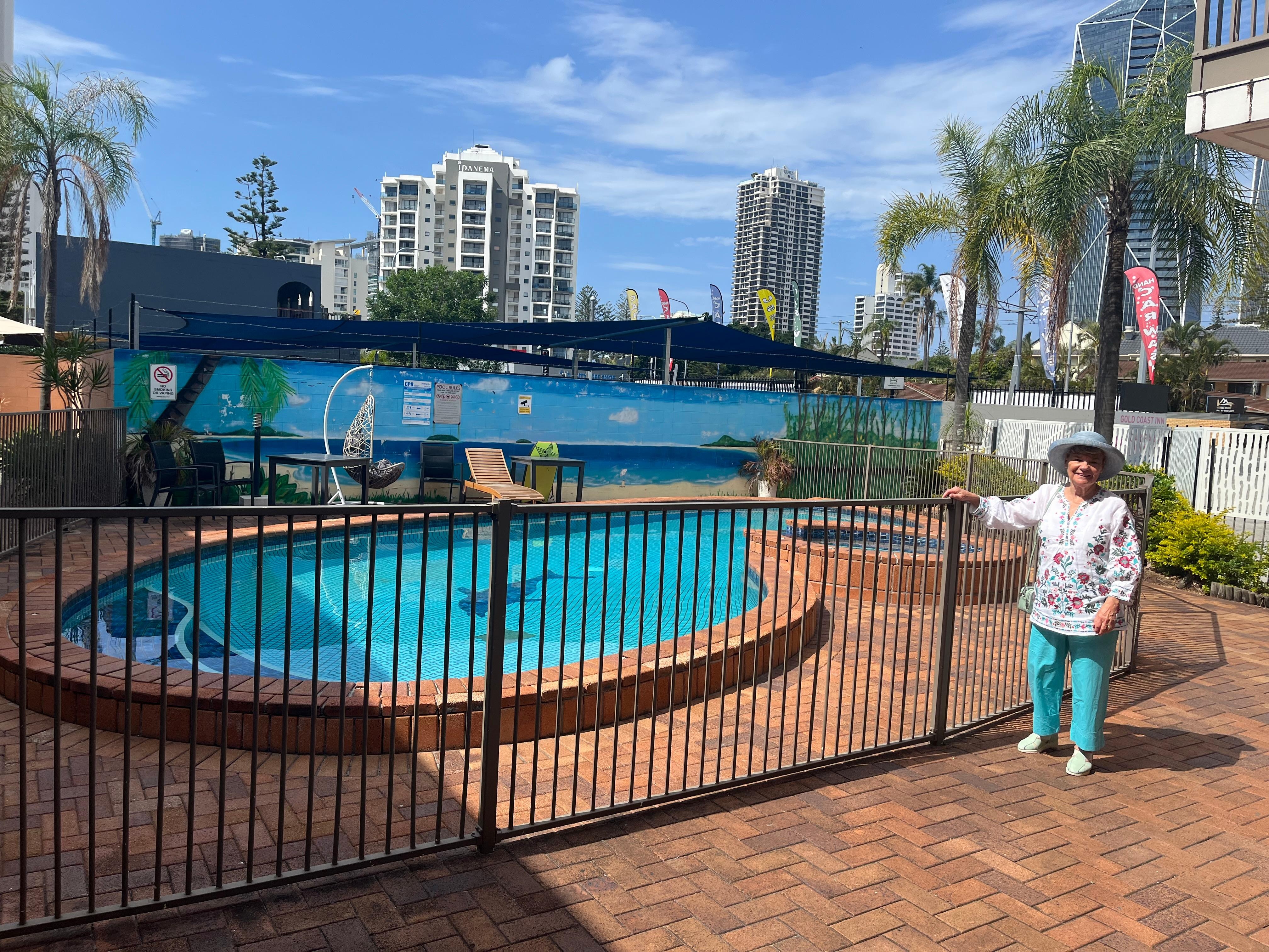 The pool was pure vintage and lovely.  Close to the beach and all amenities. 