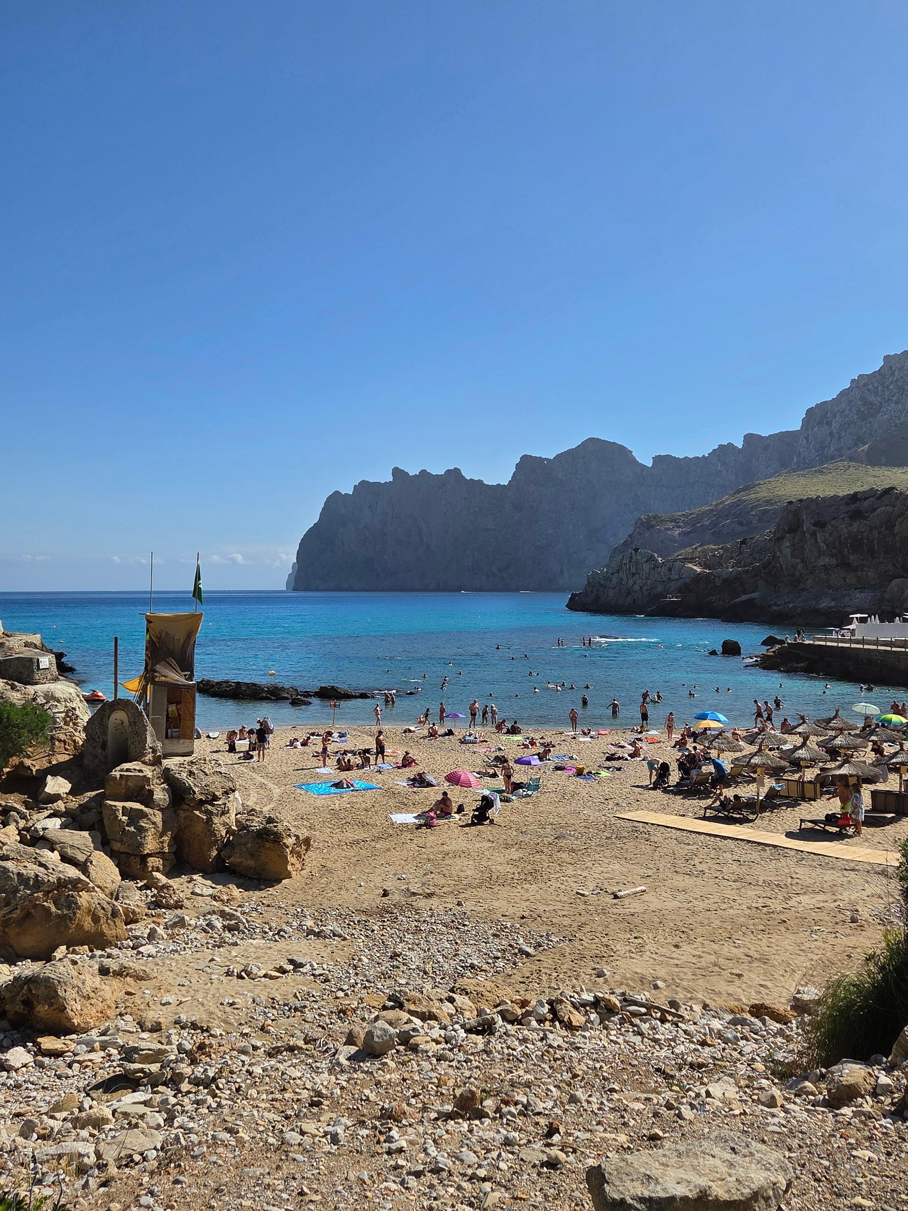 Hotel situated  in a perfect location 