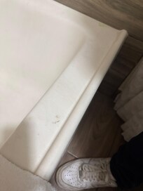 1st bathroom, has dirt on edge of tub.