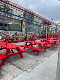 Starlite dinner great breakfast 6min walk IHOP is next door