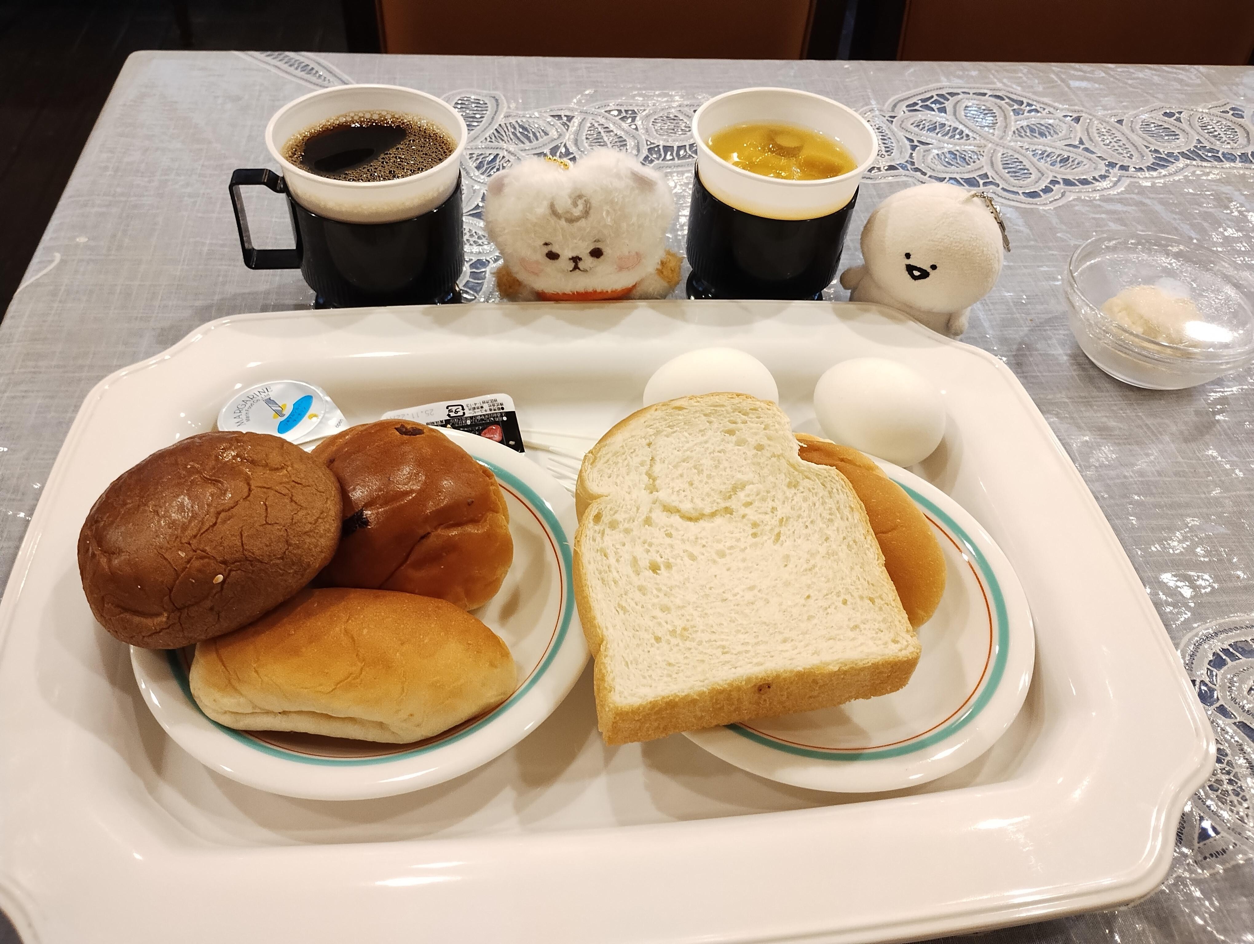 朝食が付きます。おいしかったです