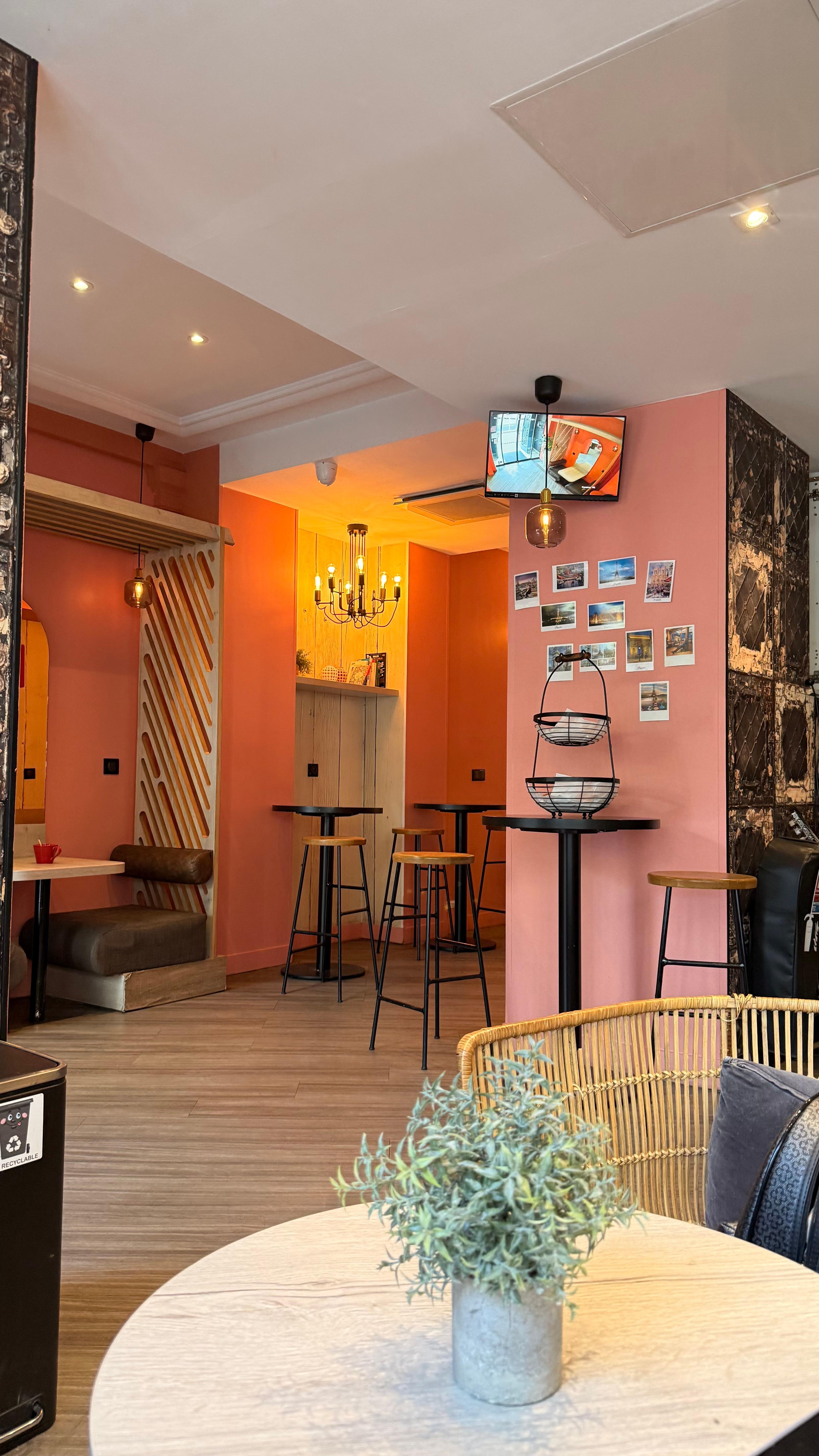 Recepcao e “snack” disponível se sobrar do cafe da manha!