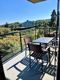 Enjoyed our balcony with the peaceful park view.