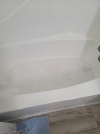 Tub retaining water.