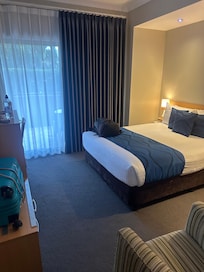 Economy ground floor room with courtyard.