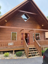 Outside look as your pulling in!