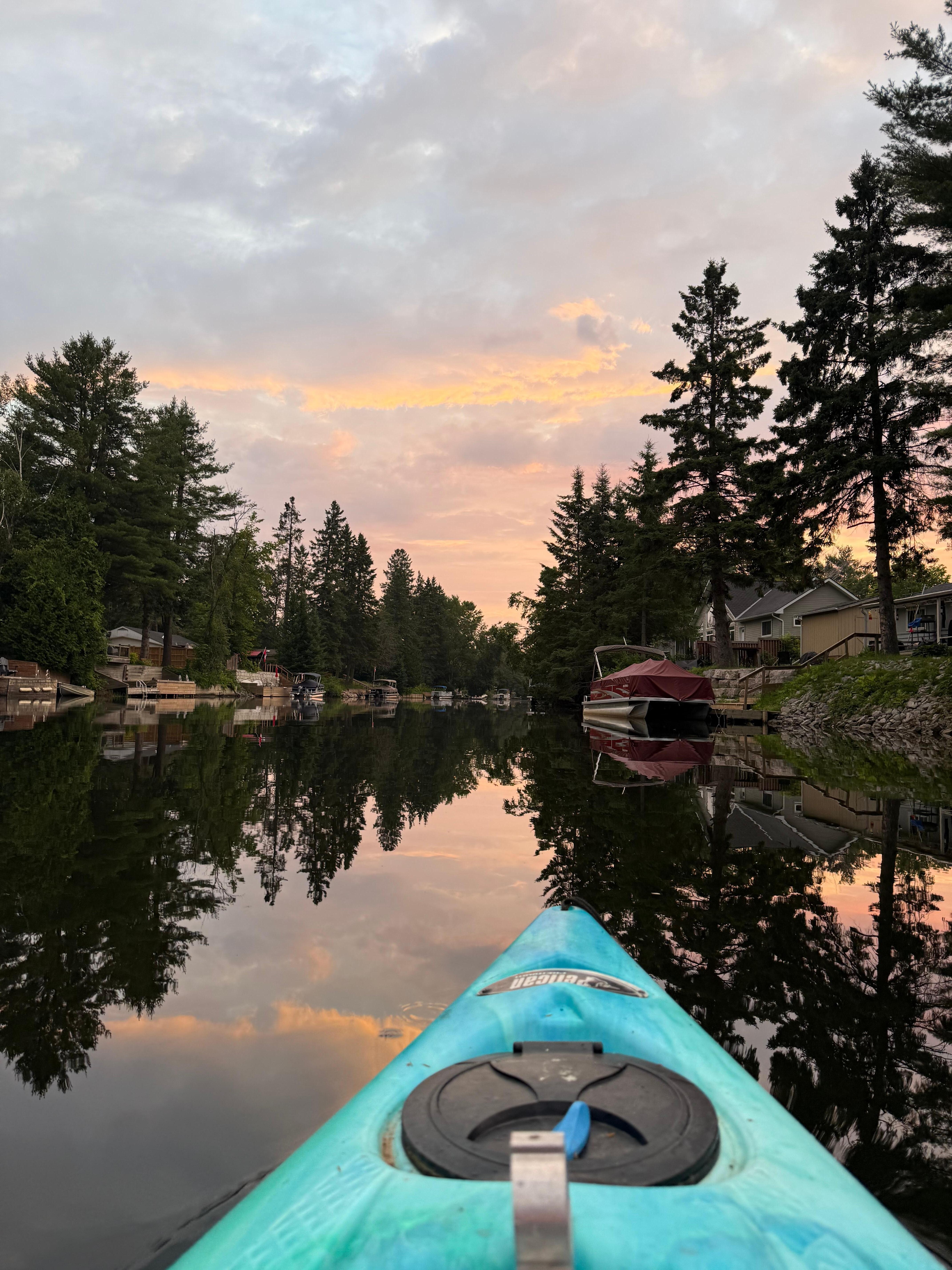 Early morning paddle 