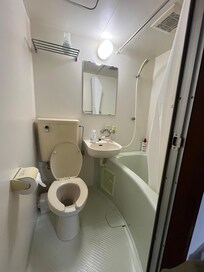 Share toilet & bathroom inside bedroom