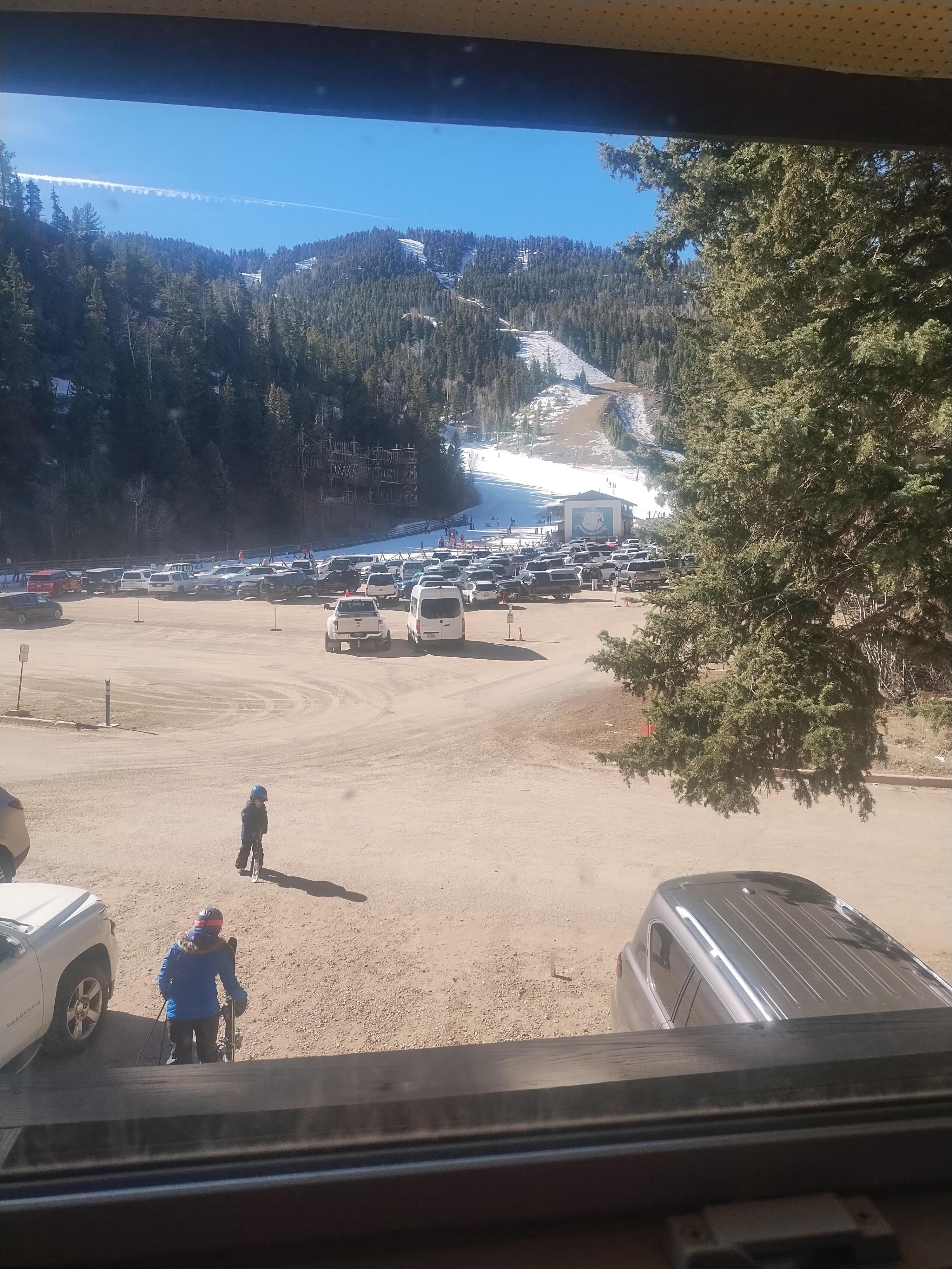 The view of the skiing slope out of our window, very convenient. 