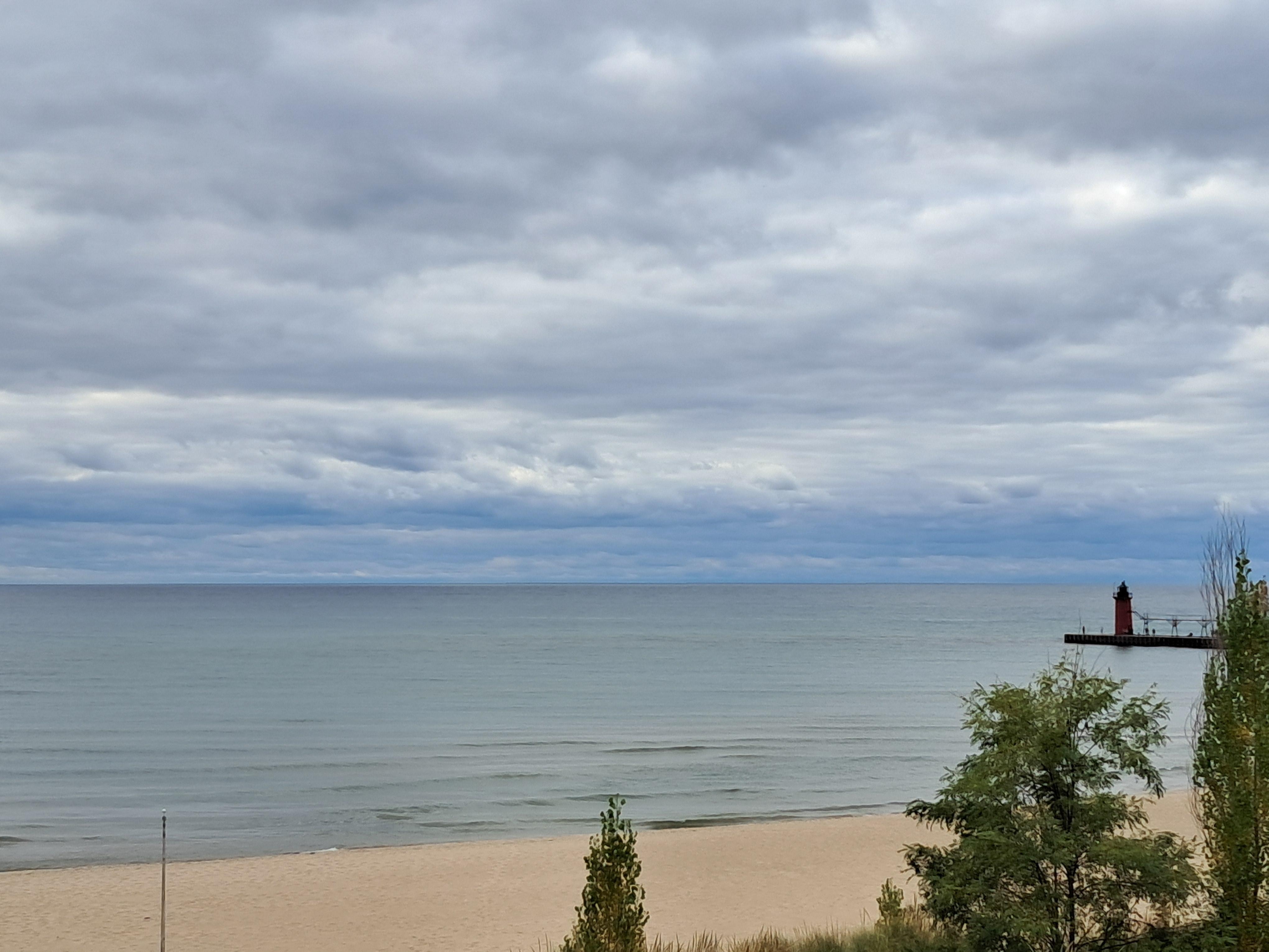 Beautiful view, saw the sunset 2 times .