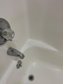 Diverter spraying water