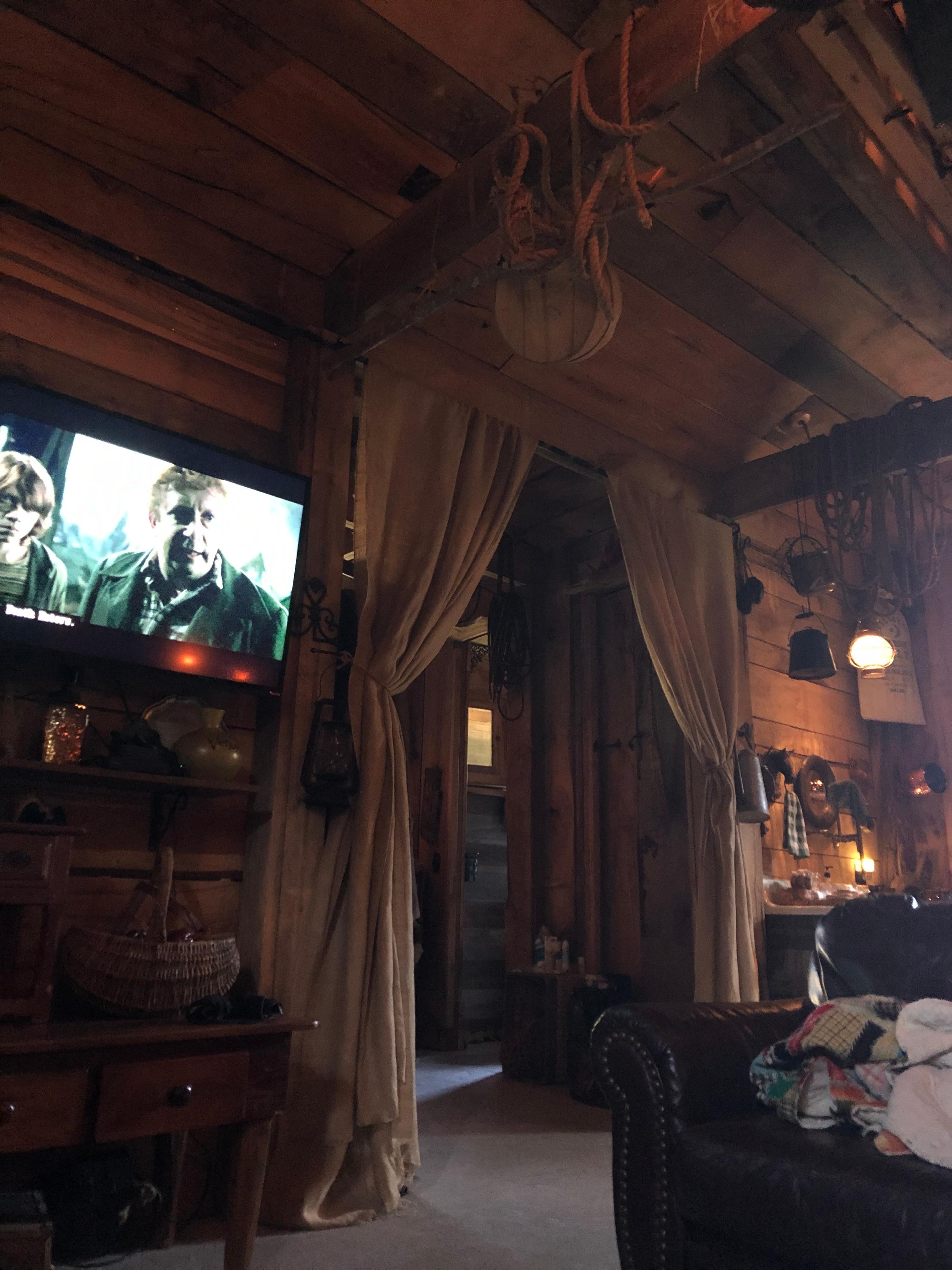 Cozy up in the Fablerealm ❤️ 