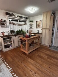 This serving side was so beautiful with all the vintage decor. LOVED the photo about the mini sink!