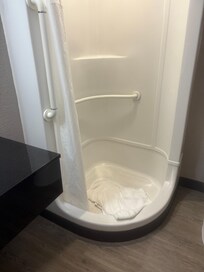 Previous guests dirty towels