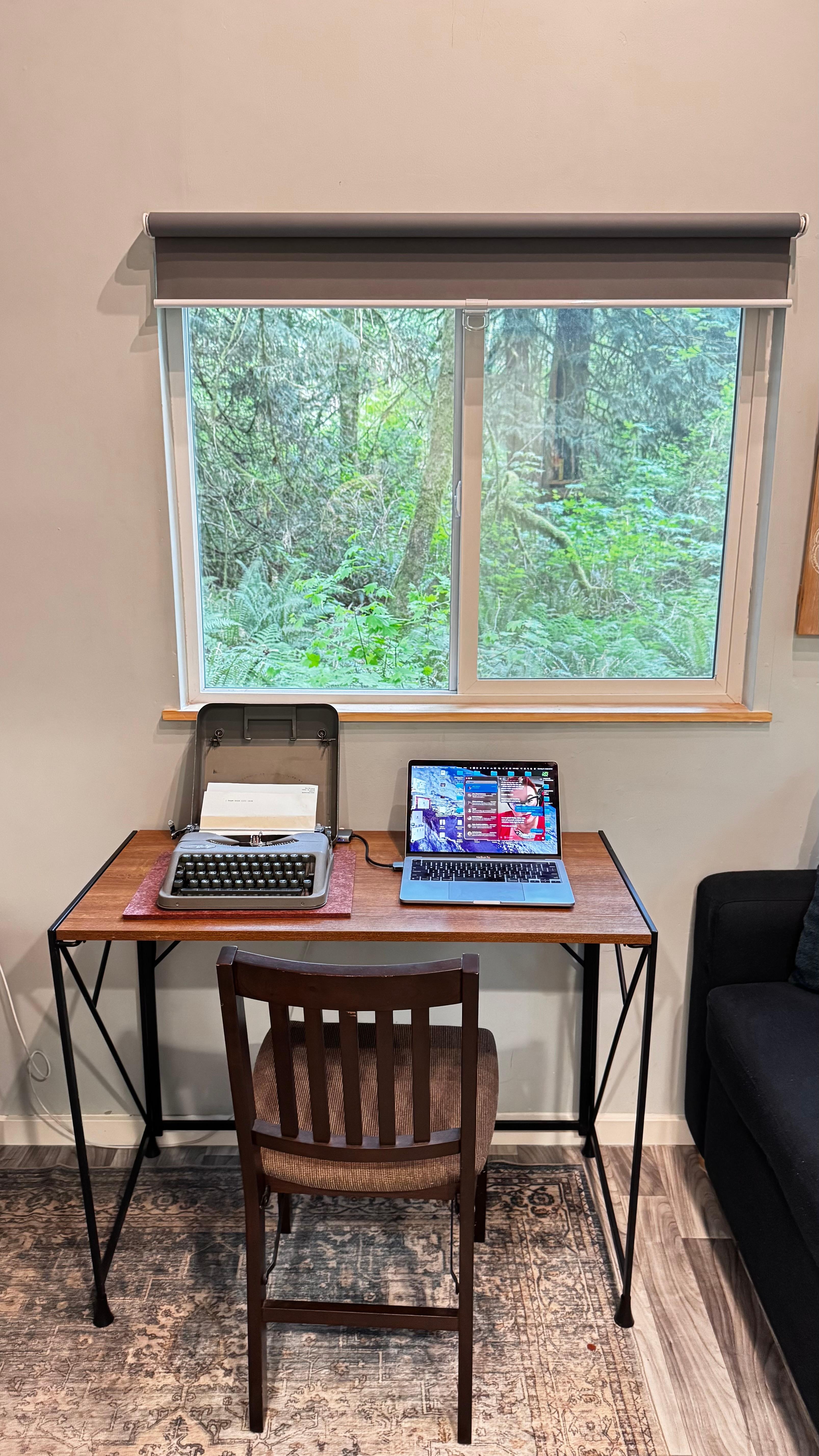 (I brought the folding table and chair to do the writing: they aren’t among the accommodations)