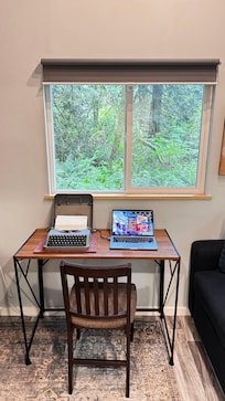(I brought the folding table and chair to do the writing: they aren’t among the accommodations)
