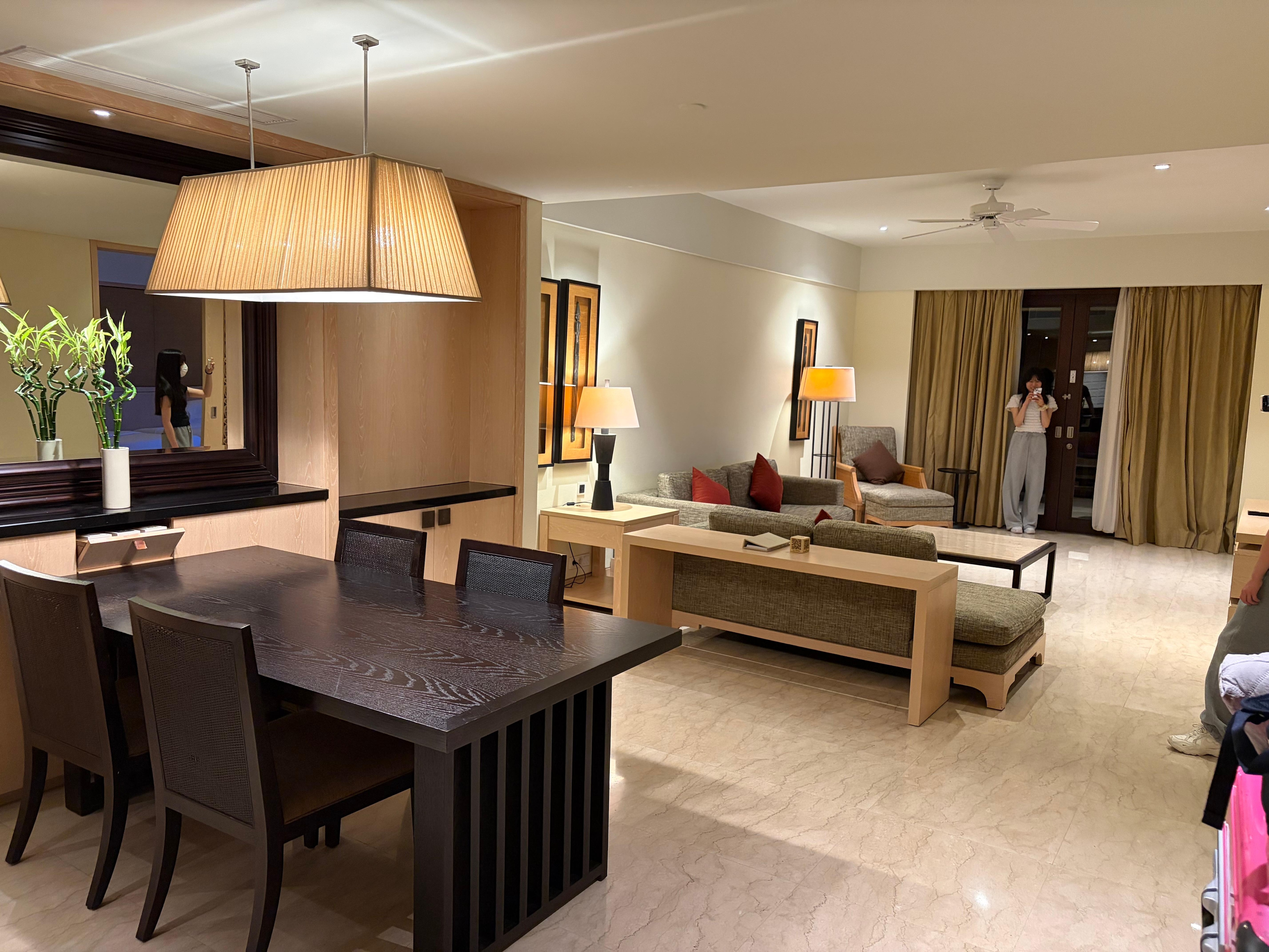 コンラッドスイートのリビング