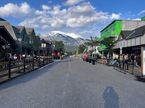 Beautiful area steps from the condo