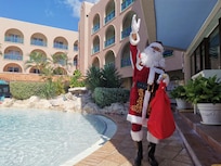 Weihnachten entertainment am Pool