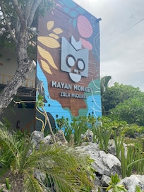 Mayan Monkey…great dinner and drinks on water…south part of island