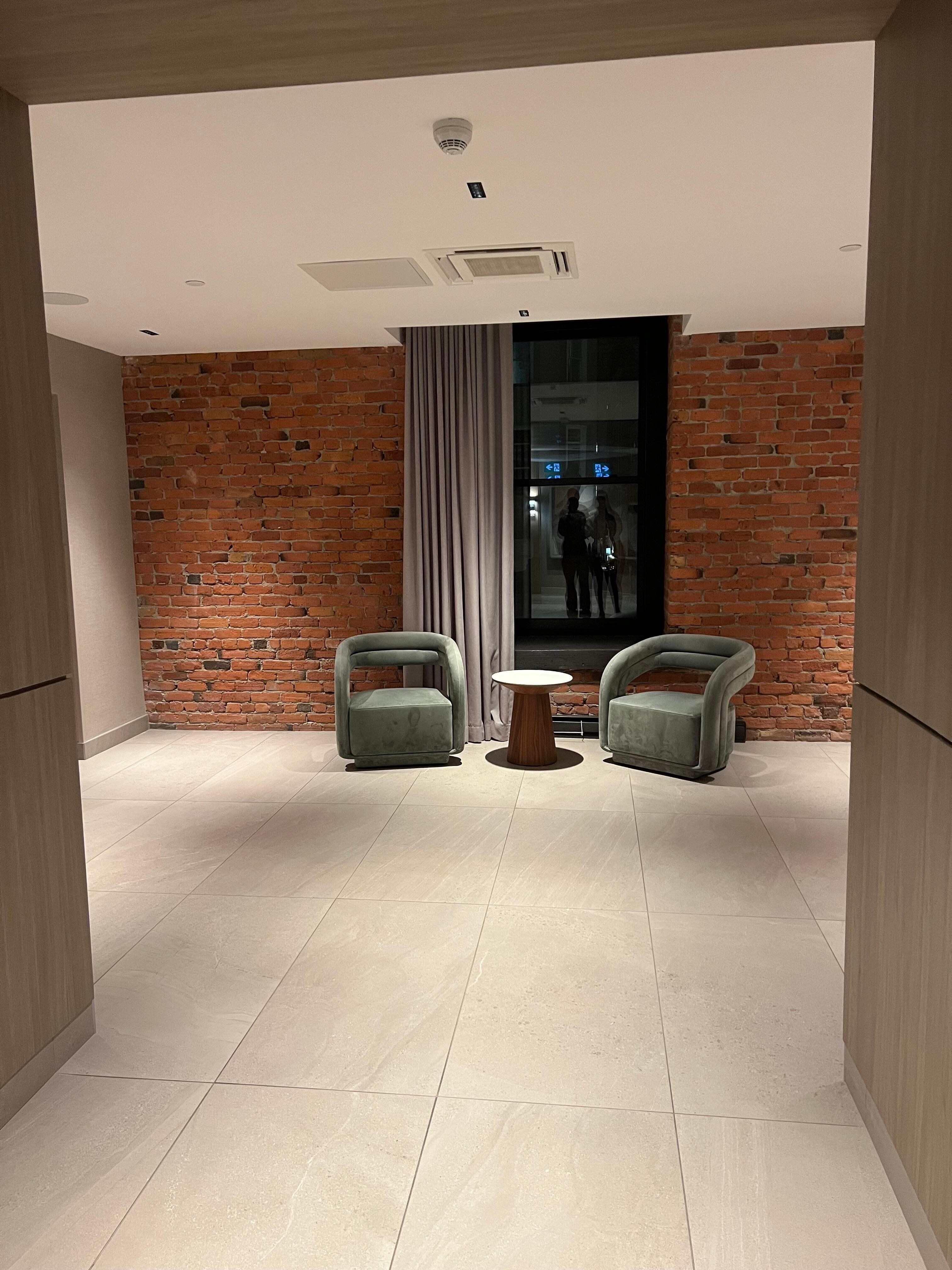 elevator / hallway area / level 4