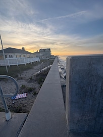 An easy walk to this beautiful view!!