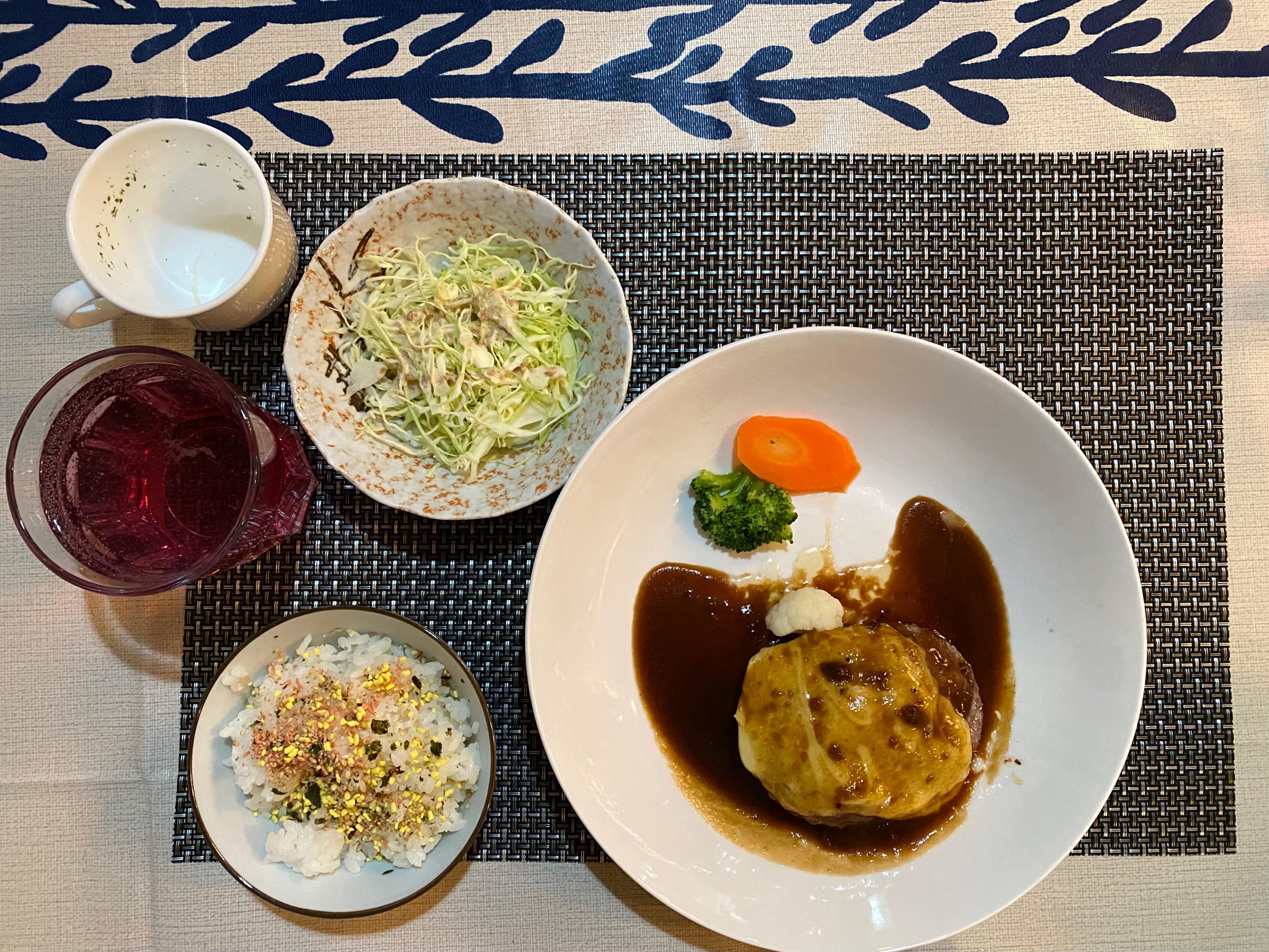 Hamburger steak (dinner)