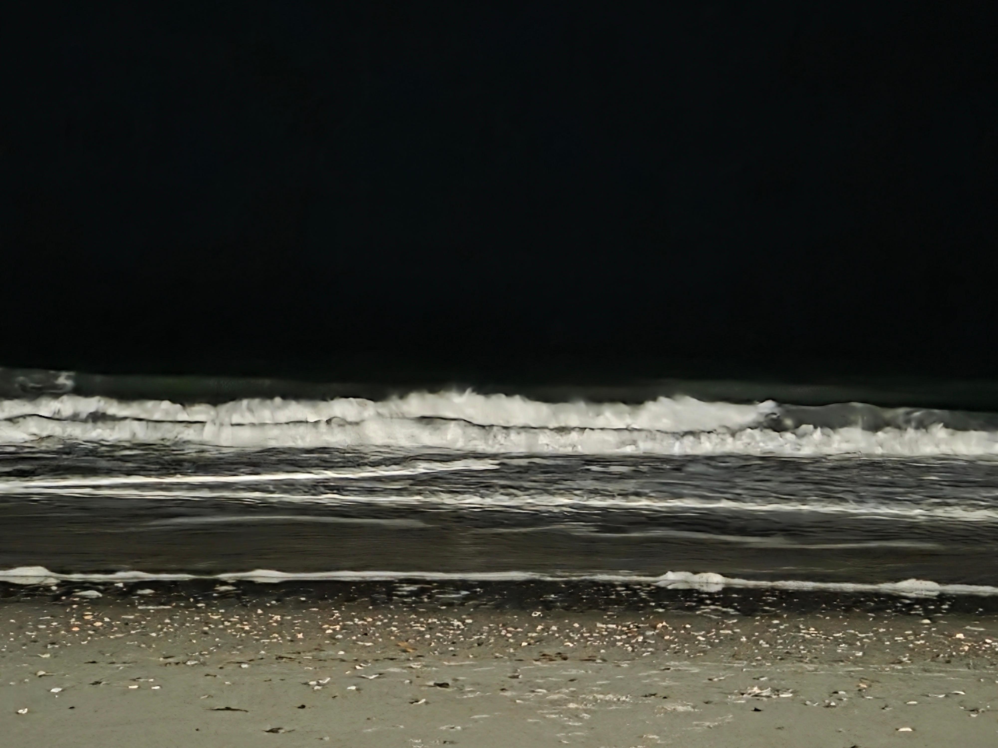 Beach st 5am.  Right crosses the street