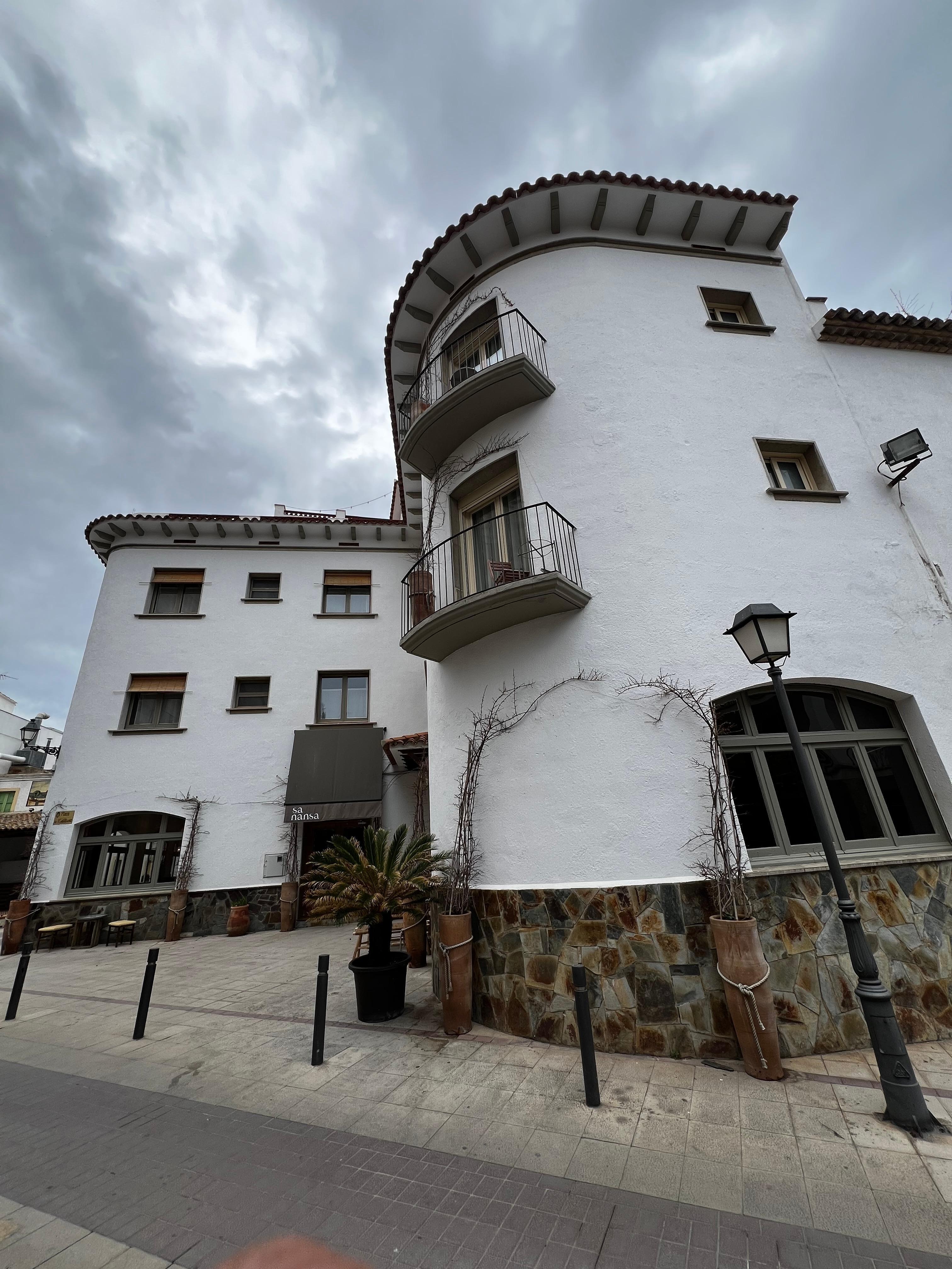 Hotel from the front 