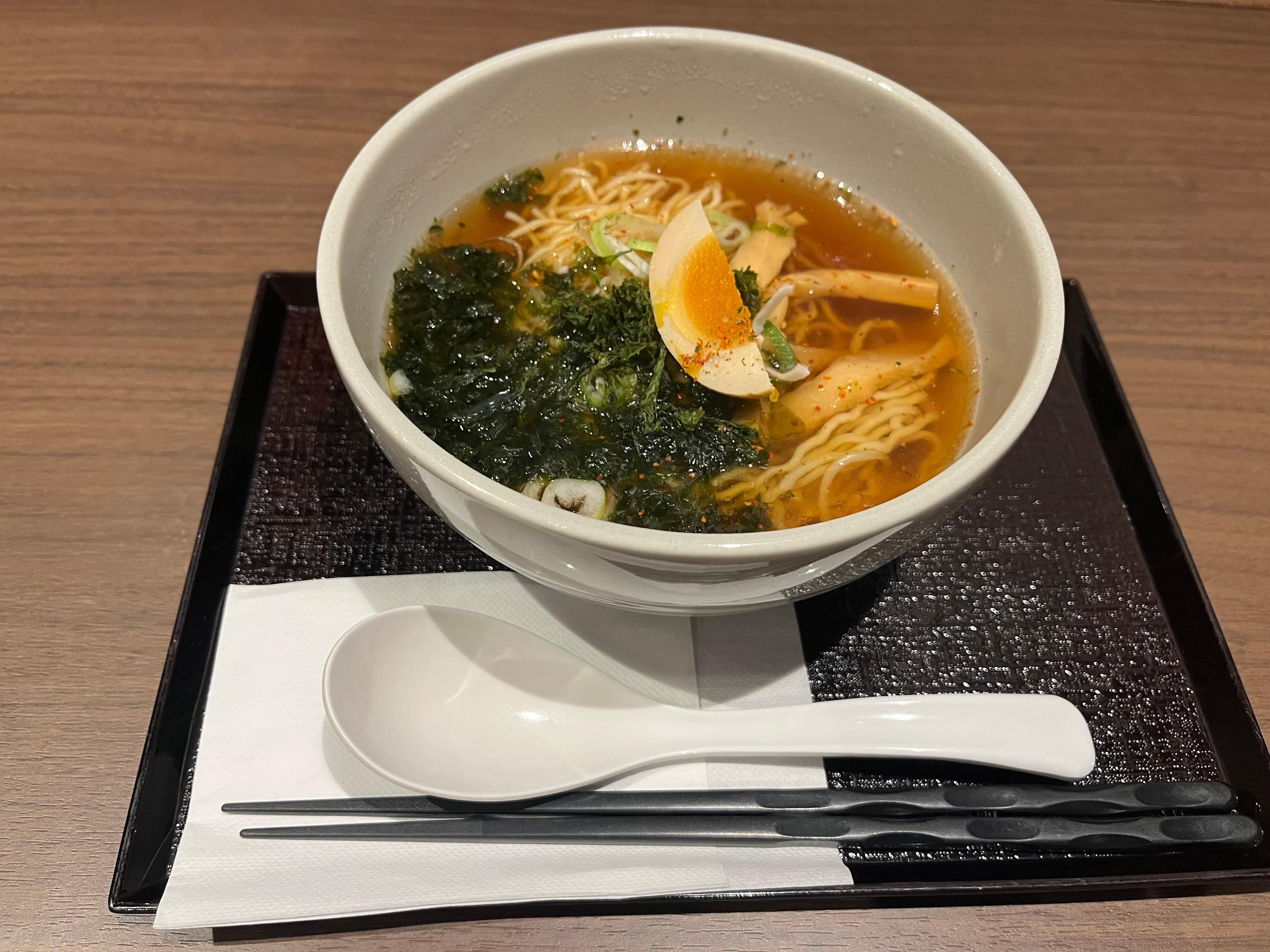 こちらのドーミーインは煮卵がついているんですね。大きさもちょうど良かったです。